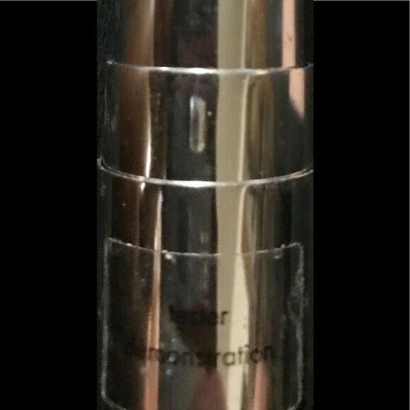 Calvin Klein Lipstick in Seashell made in Italy - Picture 4 of 5